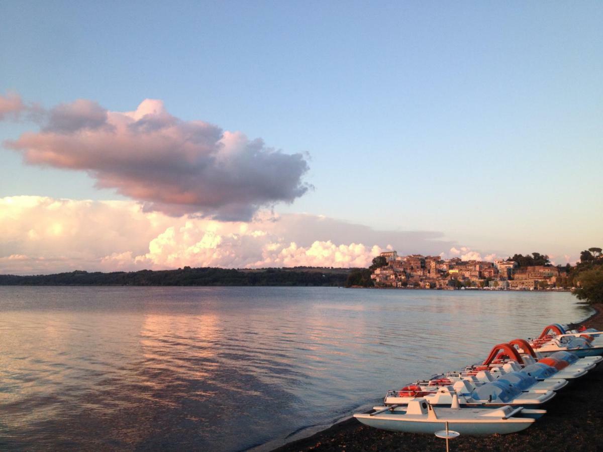 Al Vicolo Dei Pescatori Bed & Breakfast Anguillara Sabazia Exterior photo