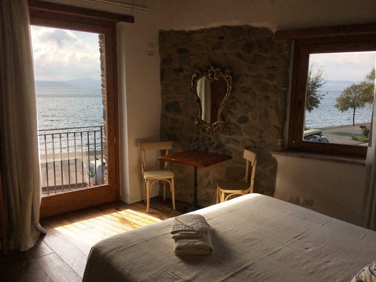 Al Vicolo Dei Pescatori Bed & Breakfast Anguillara Sabazia Exterior photo